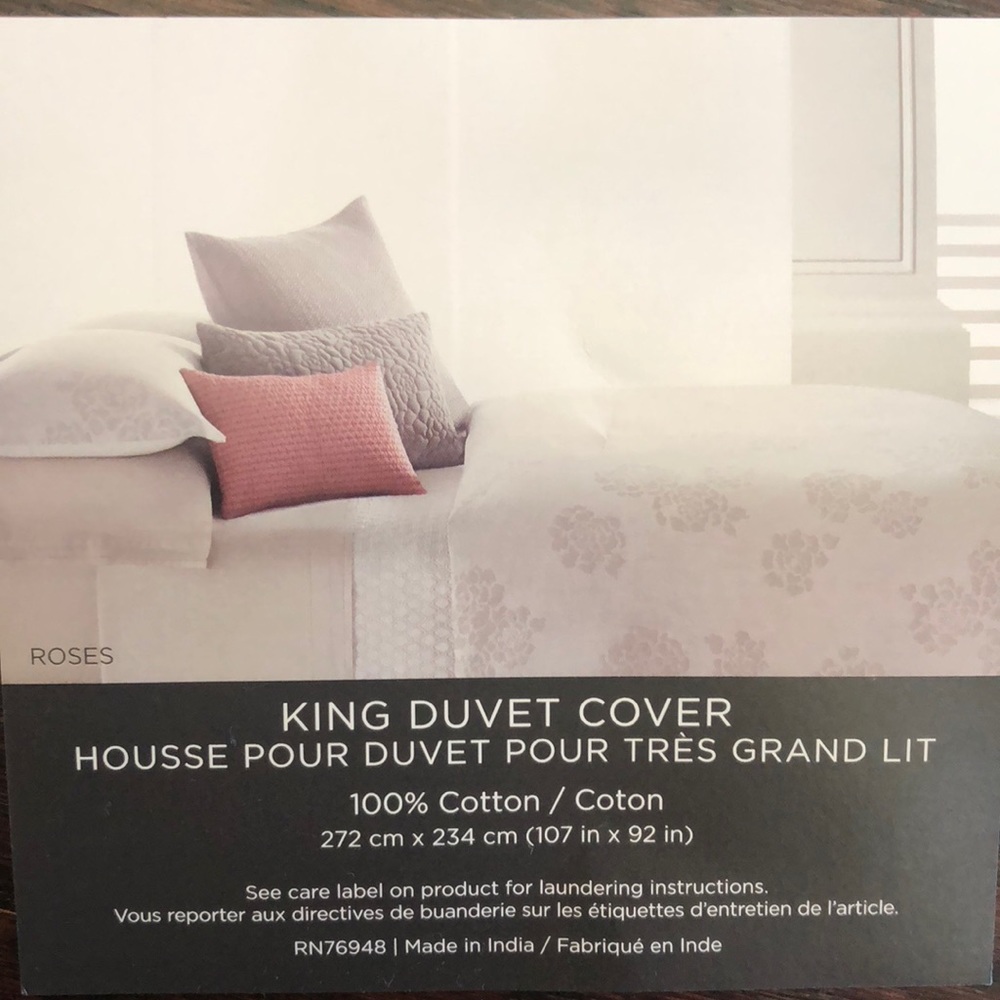 Vera Wang King Duvet Cover